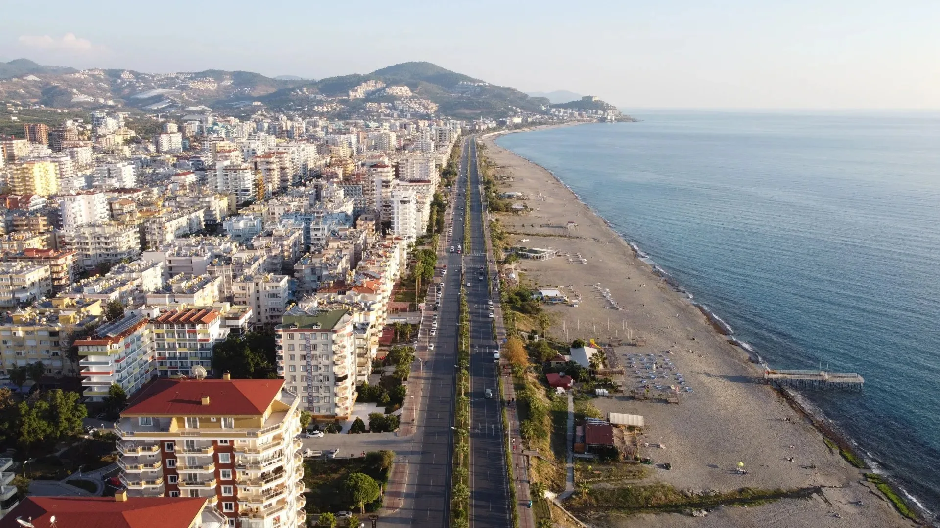 AKDENİZ'İN TURKUAZ SULARINDA ANTALYA'NIN EŞSİZ KOYLARI